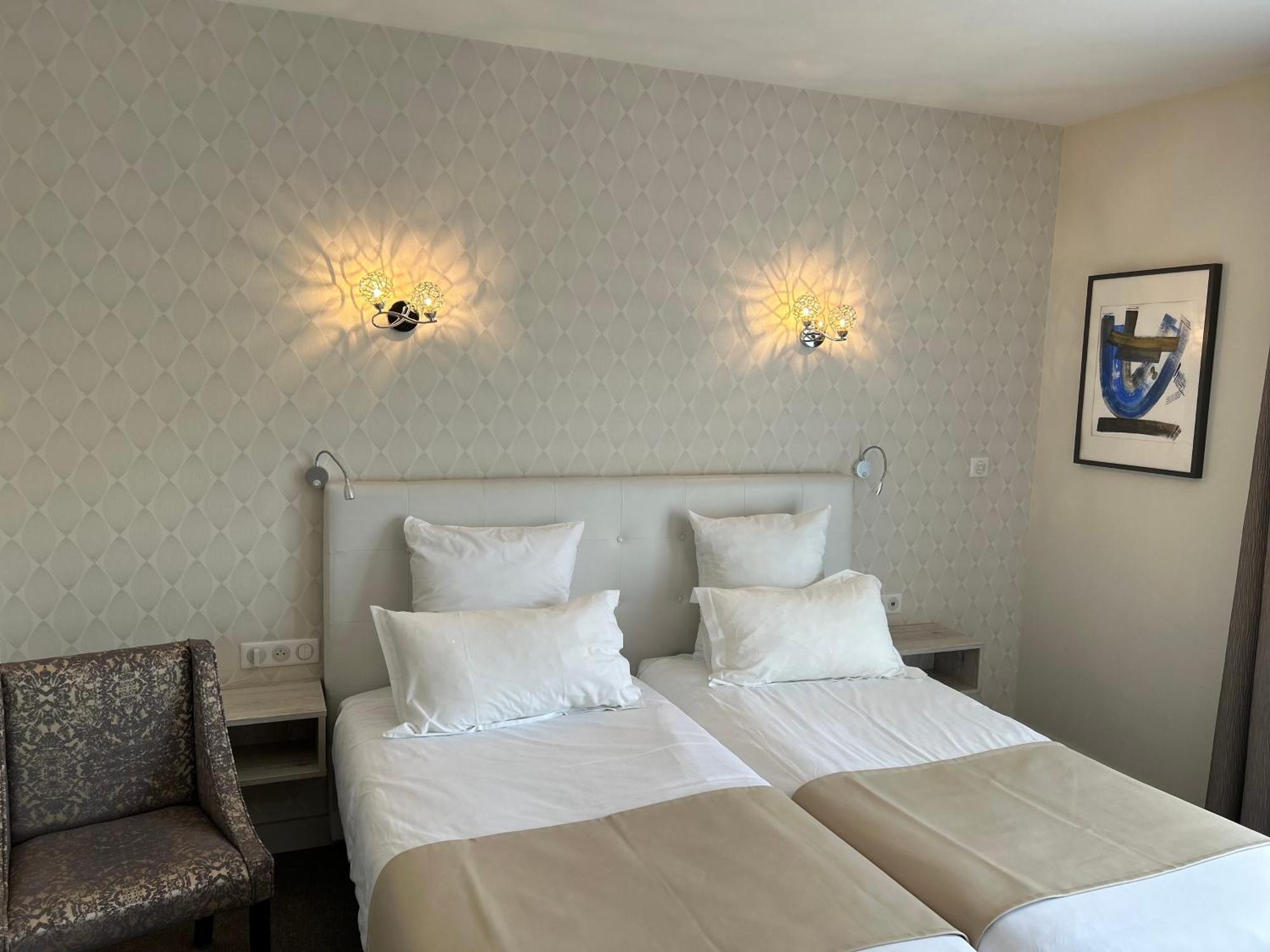Cit'Hotel L'Etape Saint-Flour  Ngoại thất bức ảnh