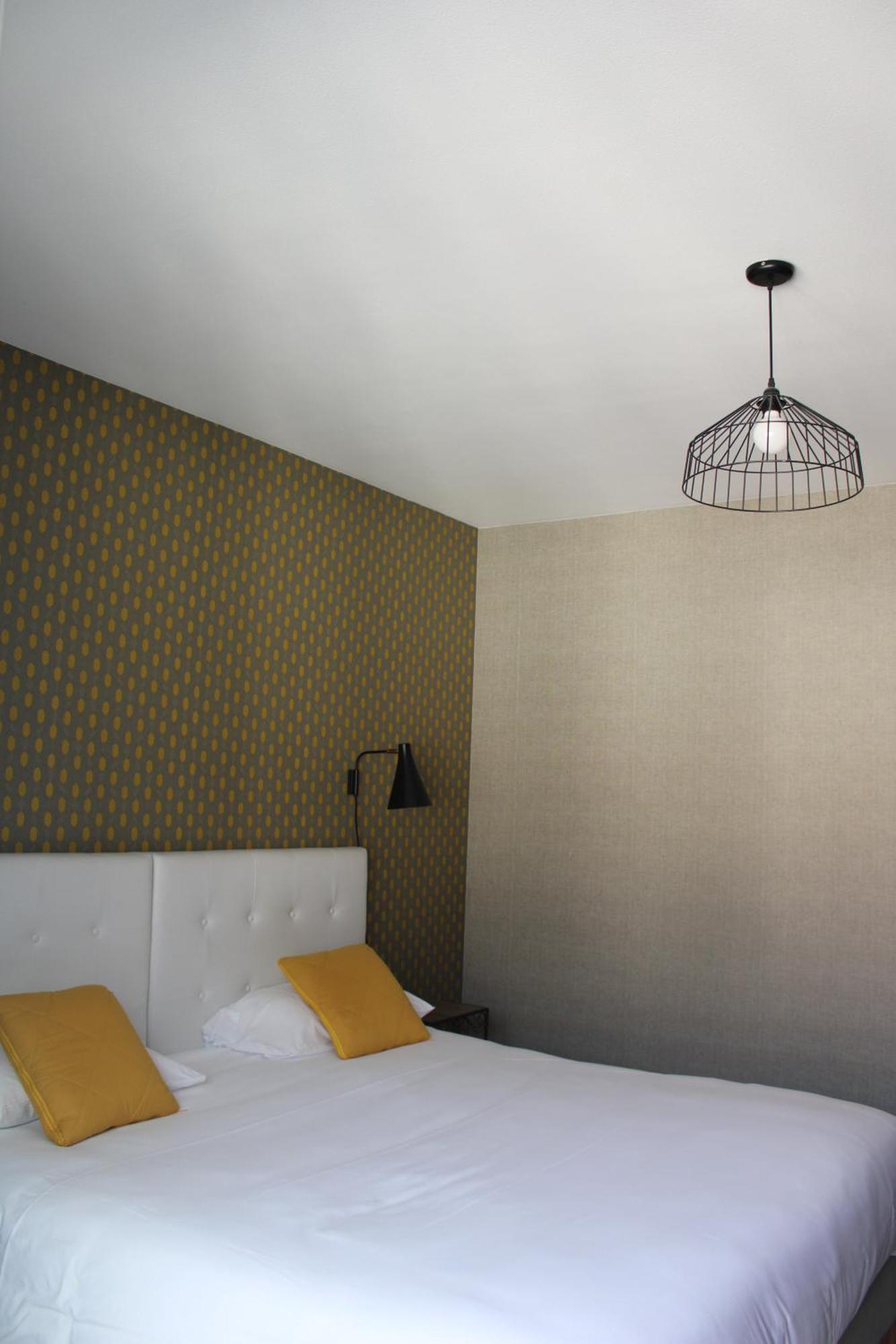 Cit'Hotel L'Etape Saint-Flour  Ngoại thất bức ảnh